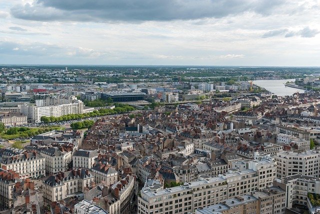 Armor Patrimoine, cabinet en gestion de patrimoine à Nantes, vous accompagne pour optimiser, sécuriser et transmettre votre patrimoine en toute confiance.